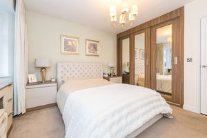 Bed- click for photo gallery